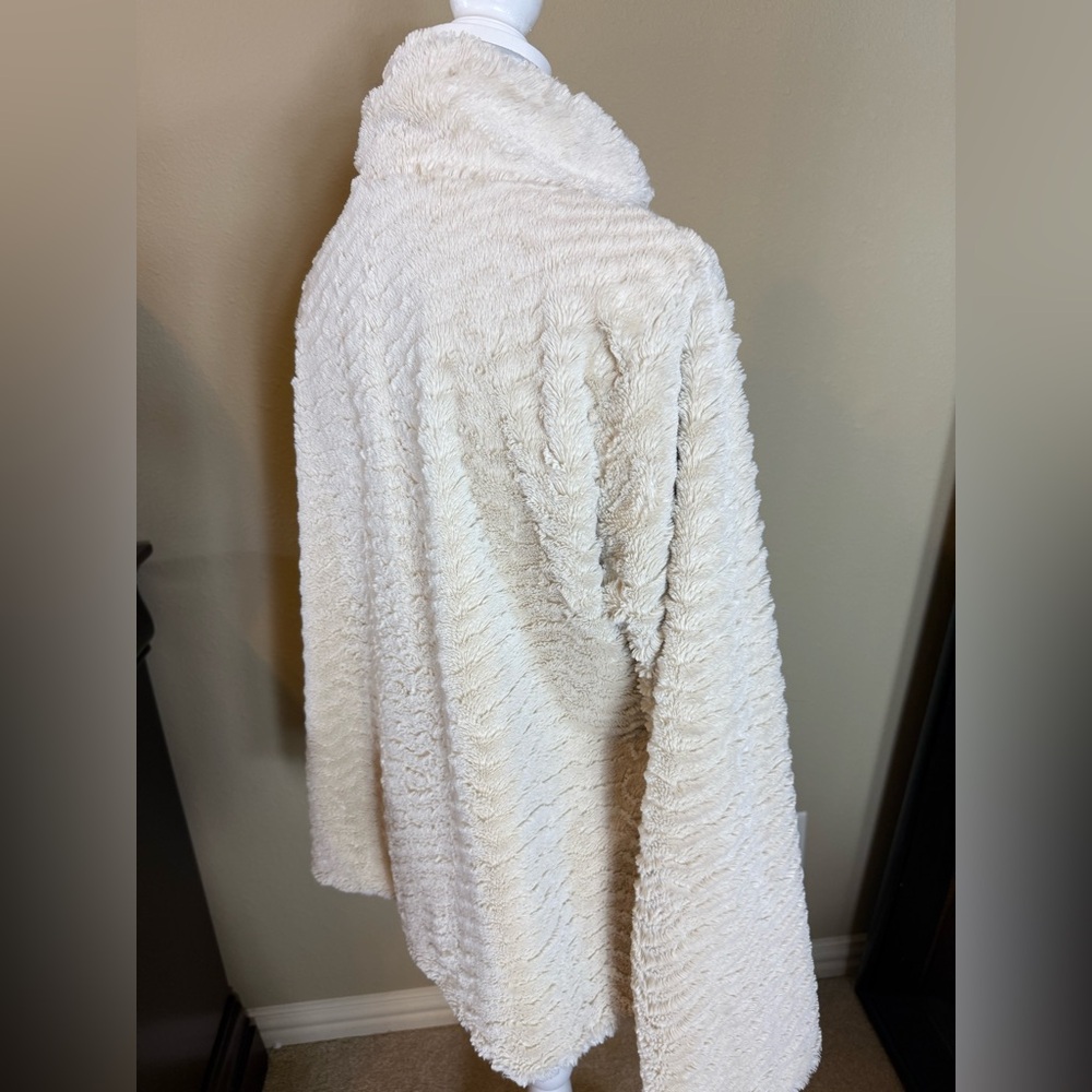 Patagonia women’s size Large Pelange Cozy Cream Textured Jacket - Picture 7 of 9